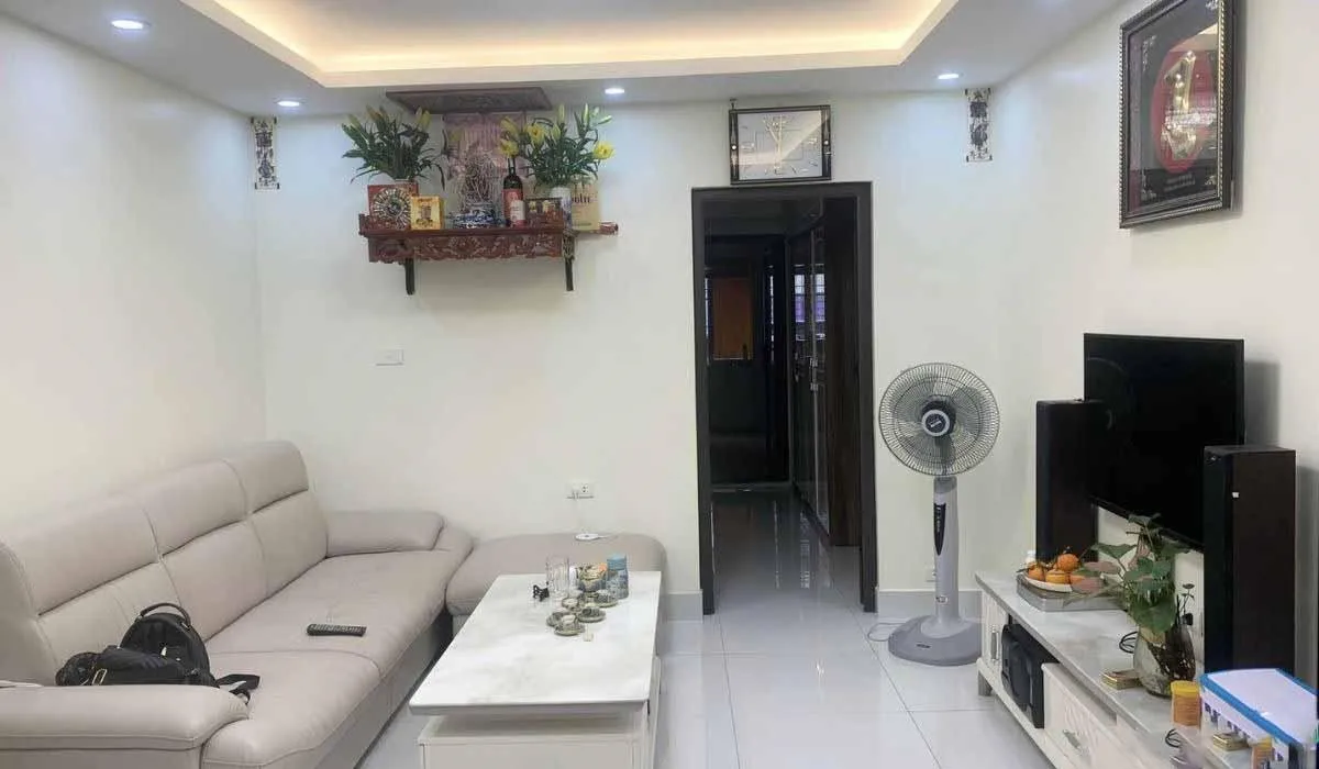 Nhà riêng gần bệnh viện E, quận Cầu Giấy có giá bán bao nhiêu?