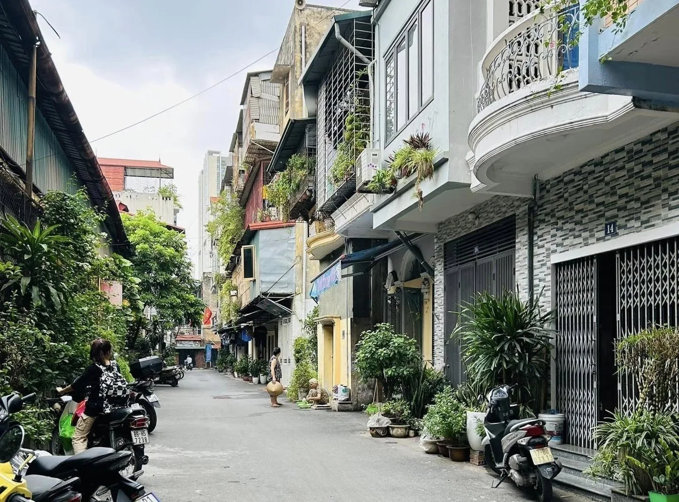 Cập nhật giá bán nhà ngõ ô tô tại phường Phúc Diễn, quận Bắc Từ Liêm