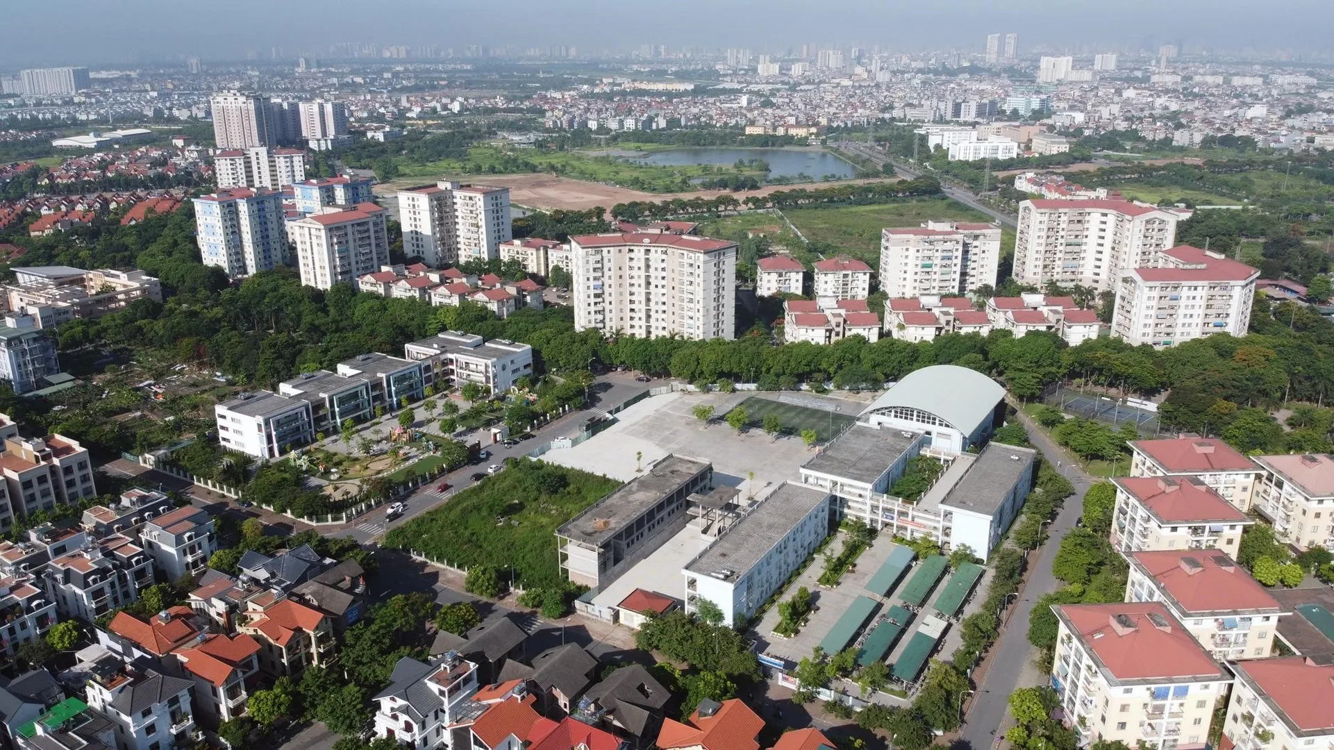 Giá bán nhà biệt thự, liền kề ở khu đô thị Việt Hưng, quận Long Biên hiện tại là bao nhiêu?
