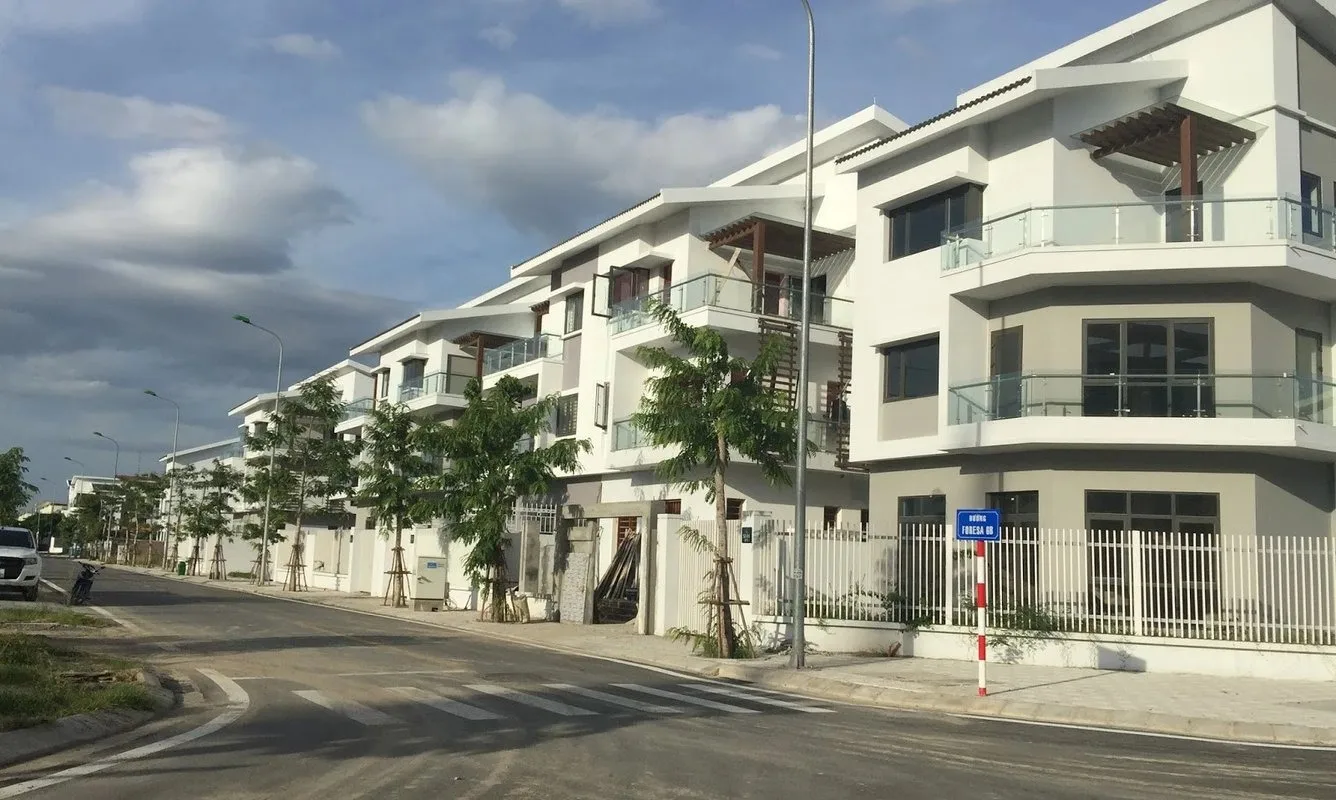 Giá bán nhà biệt thự, liền kề ở khu đô thị Định Công, quận Hoàng Mai hiện tại là bao nhiêu?