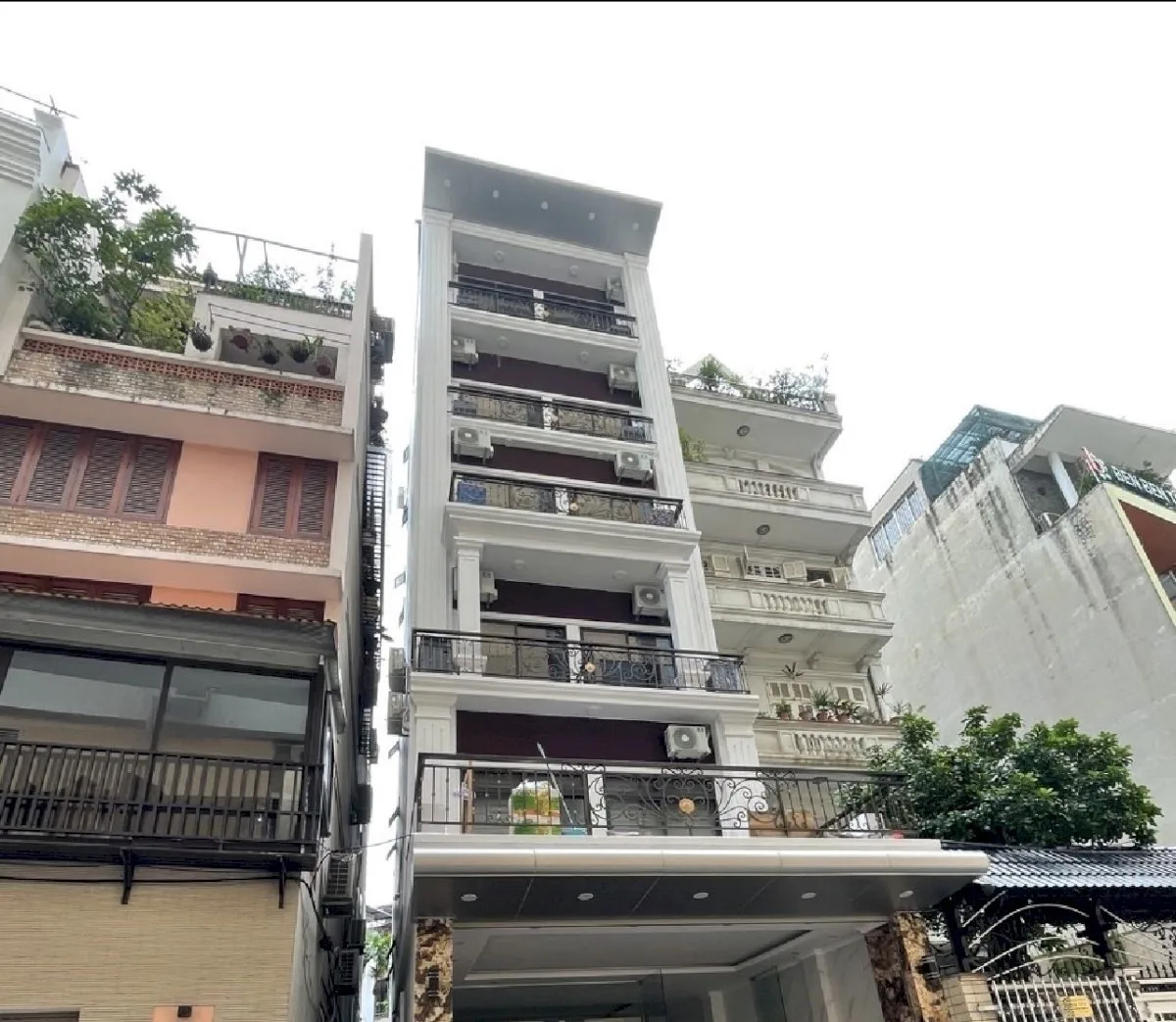 Nhà mặt phố tại phố Đồng Me, quận Nam Từ Liêm giá bán bao nhiêu?