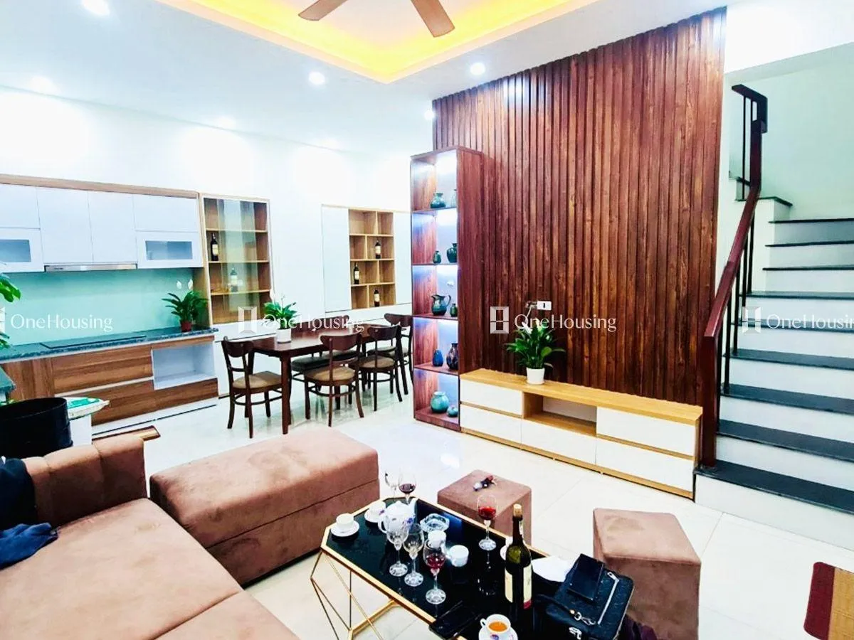 Nhà nguyên căn hướng Đông Nam quận Hai Bà Trưng đang bán bao nhiêu?