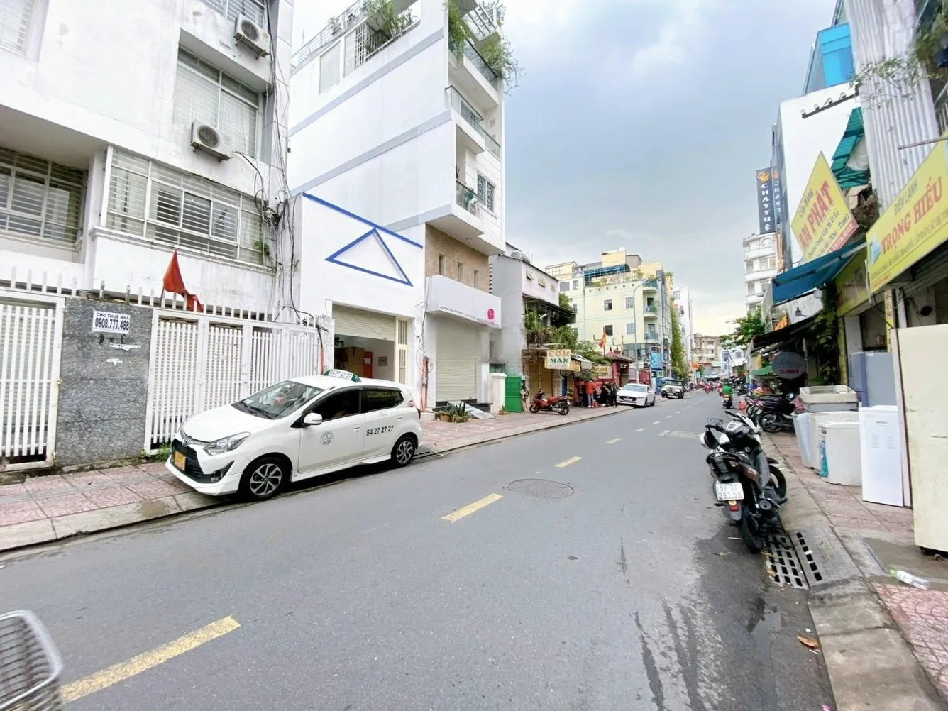 Nhà mặt phố đường Mai Thị Lựu, quận 1 hiện có giá bao nhiêu?