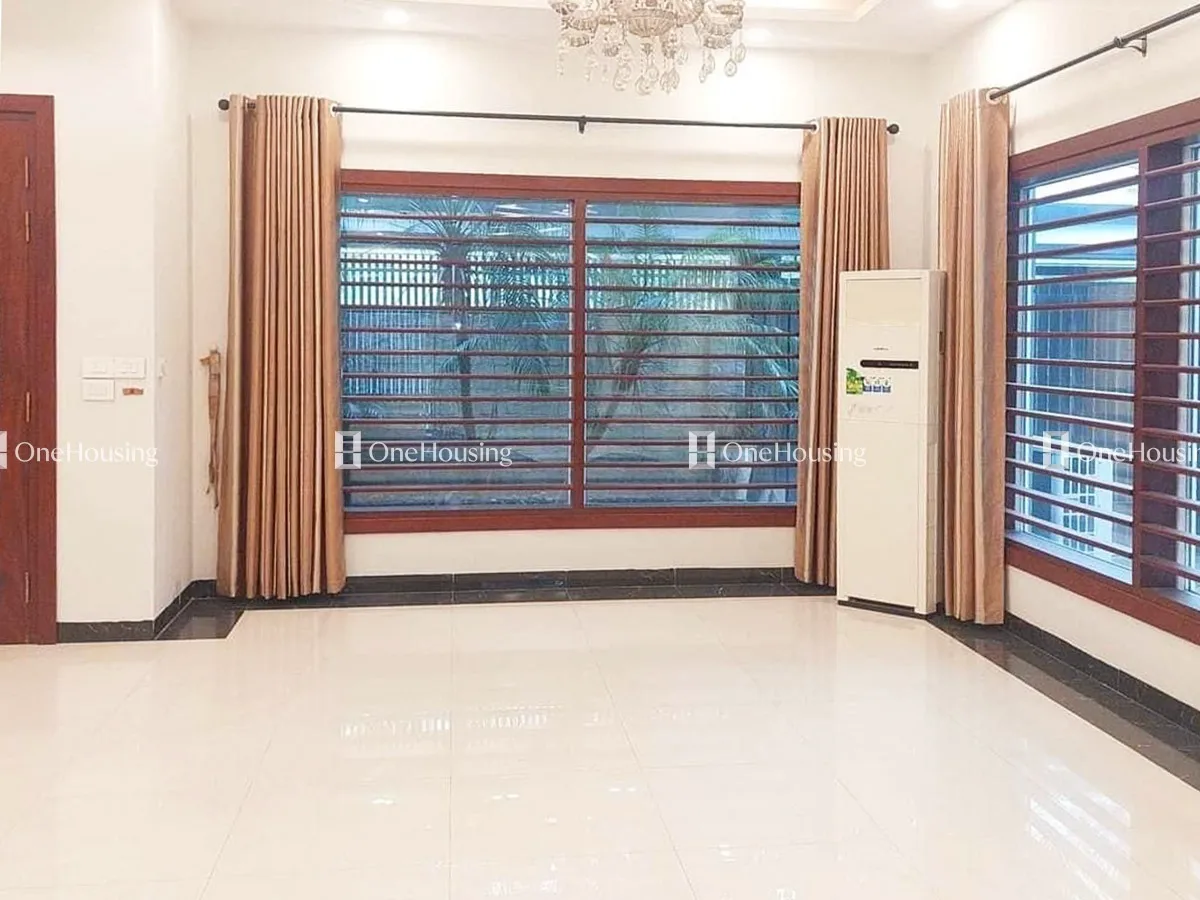 Nhà nguyên căn hướng Tây Bắc quận Tây Hồ đang bán bao nhiêu?