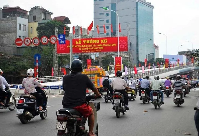 Nhà mặt phố tại đường Trần Khát Chân, quận Hai Bà Trưng có giá bán bao nhiêu?