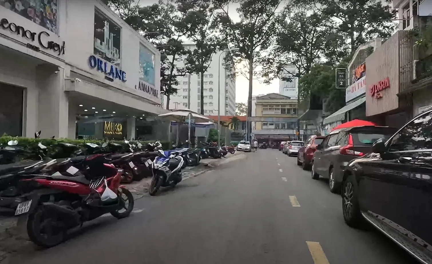 Nhà mặt phố đường Tăng Bạt Hổ, Quận 5 hiện có giá bao nhiêu?