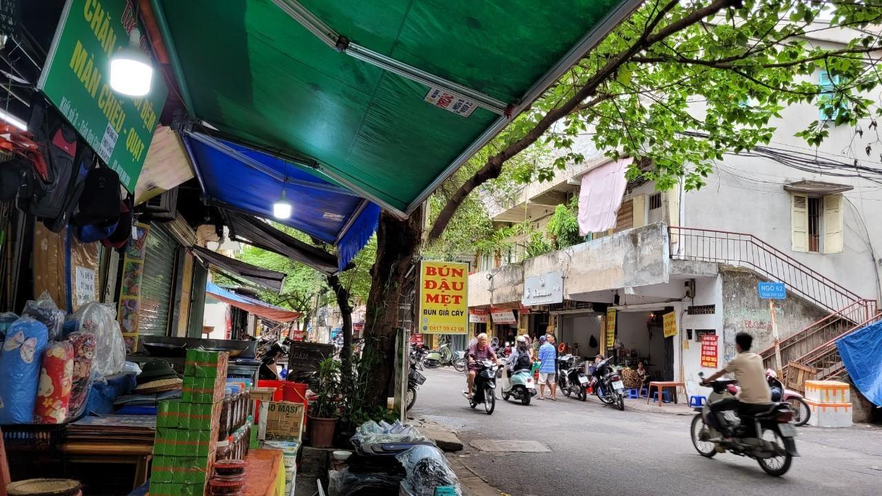 Đường, phố nào ở quận Đống Đa hiện có giá bán nhà đất thấp nhất?
