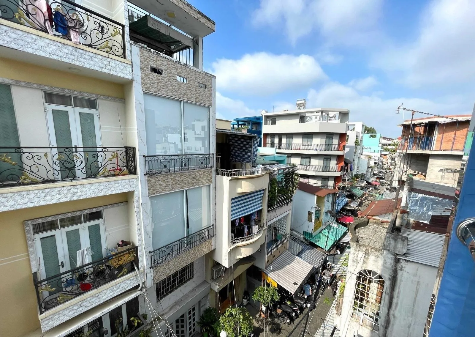 Nhà riêng gần chợ hoa Hồ Thị Kỷ, Quận 10 có giá bán bao nhiêu?