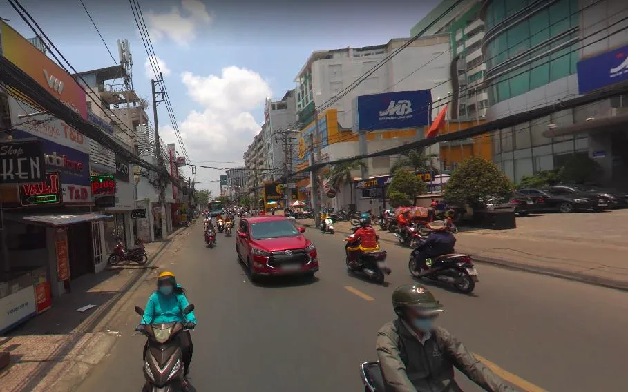 Nhà mặt phố đường Cách Mạng, Quận Tân Phú hiện có giá bao nhiêu?