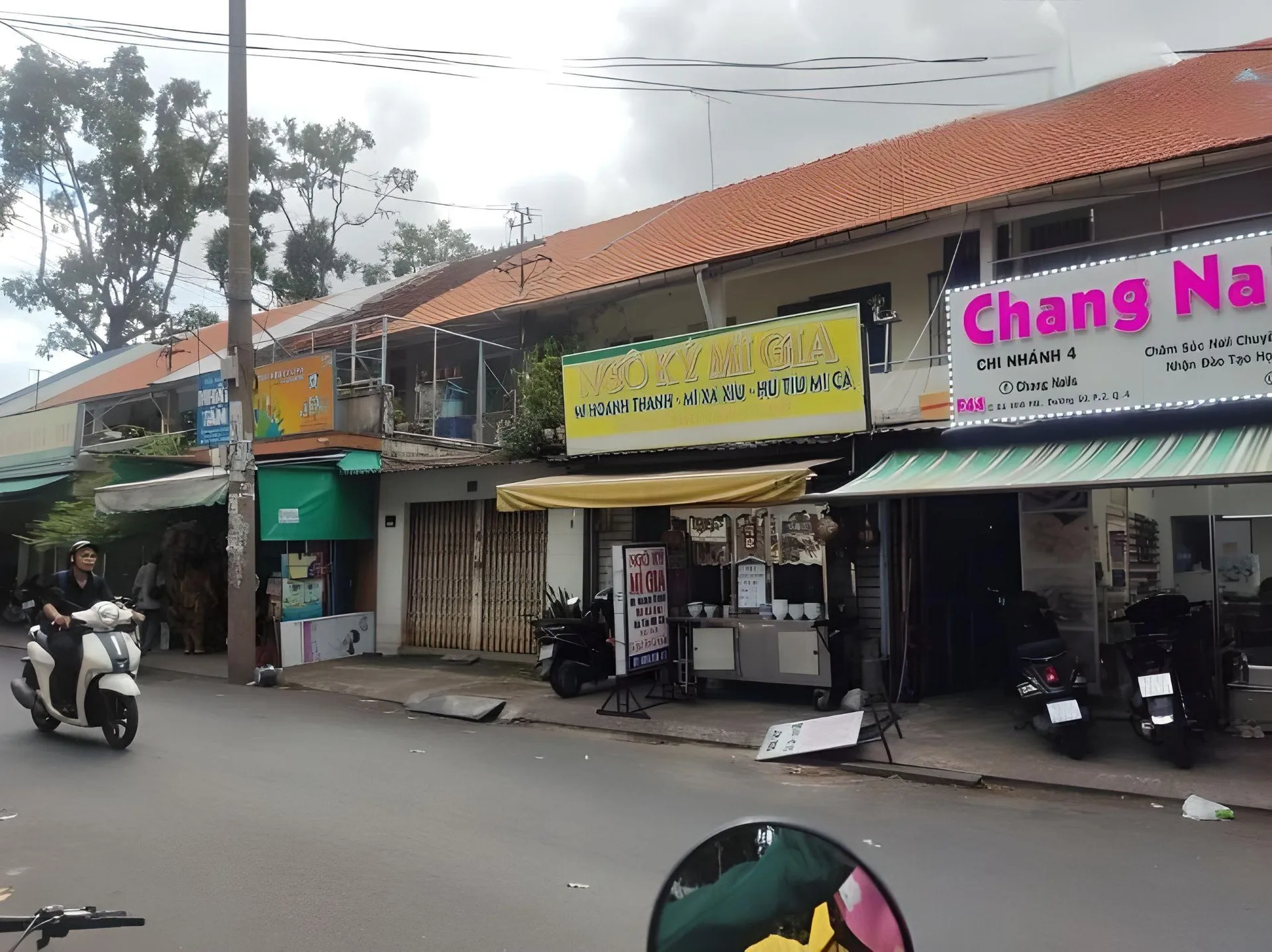 Cập nhật giá bán nhà nở hậu tại phường 2, quận 4