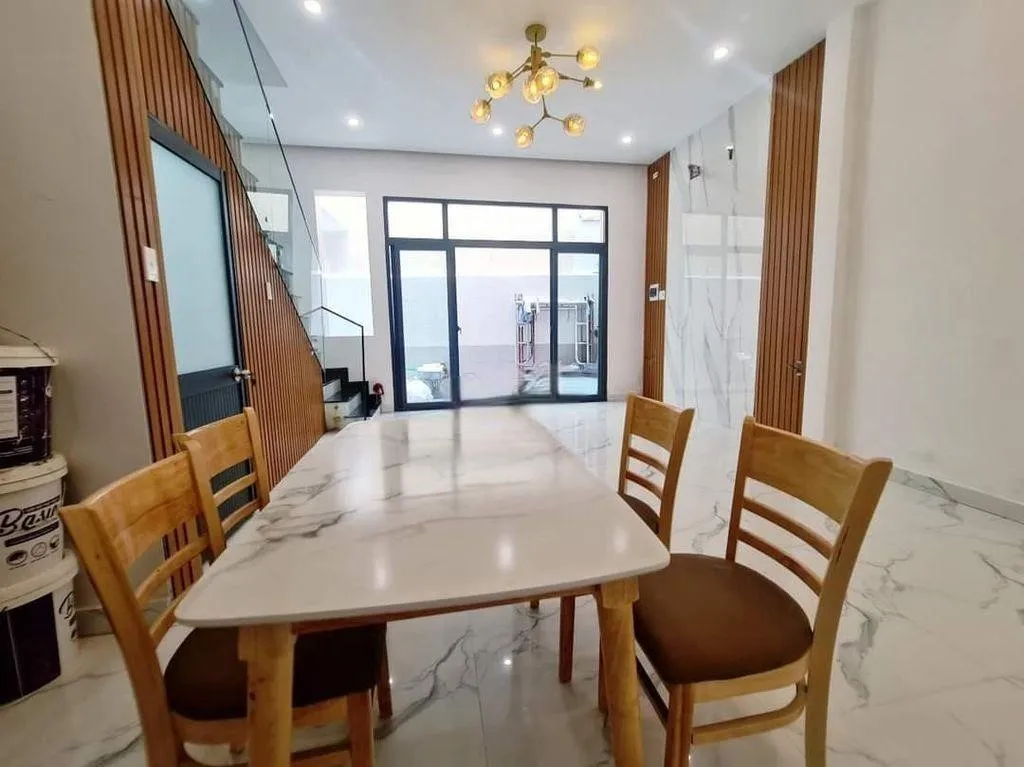 Nhà mặt phố đường Ký Hòa, quận 5 hiện có giá bao nhiêu?