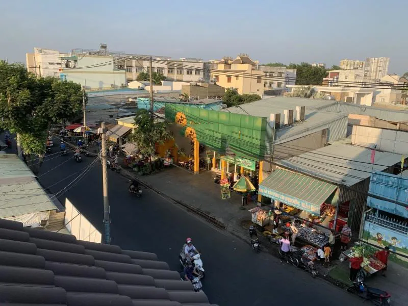 Nhà mặt phố đường 11, TP. Thủ Đức, TP. HCM hiện có giá bao nhiêu?