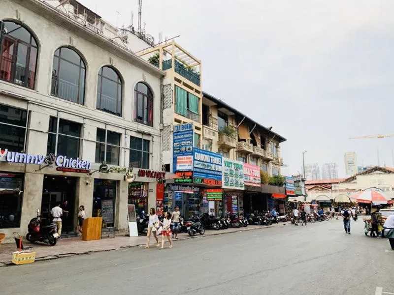 Nhà mặt phố đường Thủ Khoa Huân, quận 1 hiện có giá bao nhiêu?