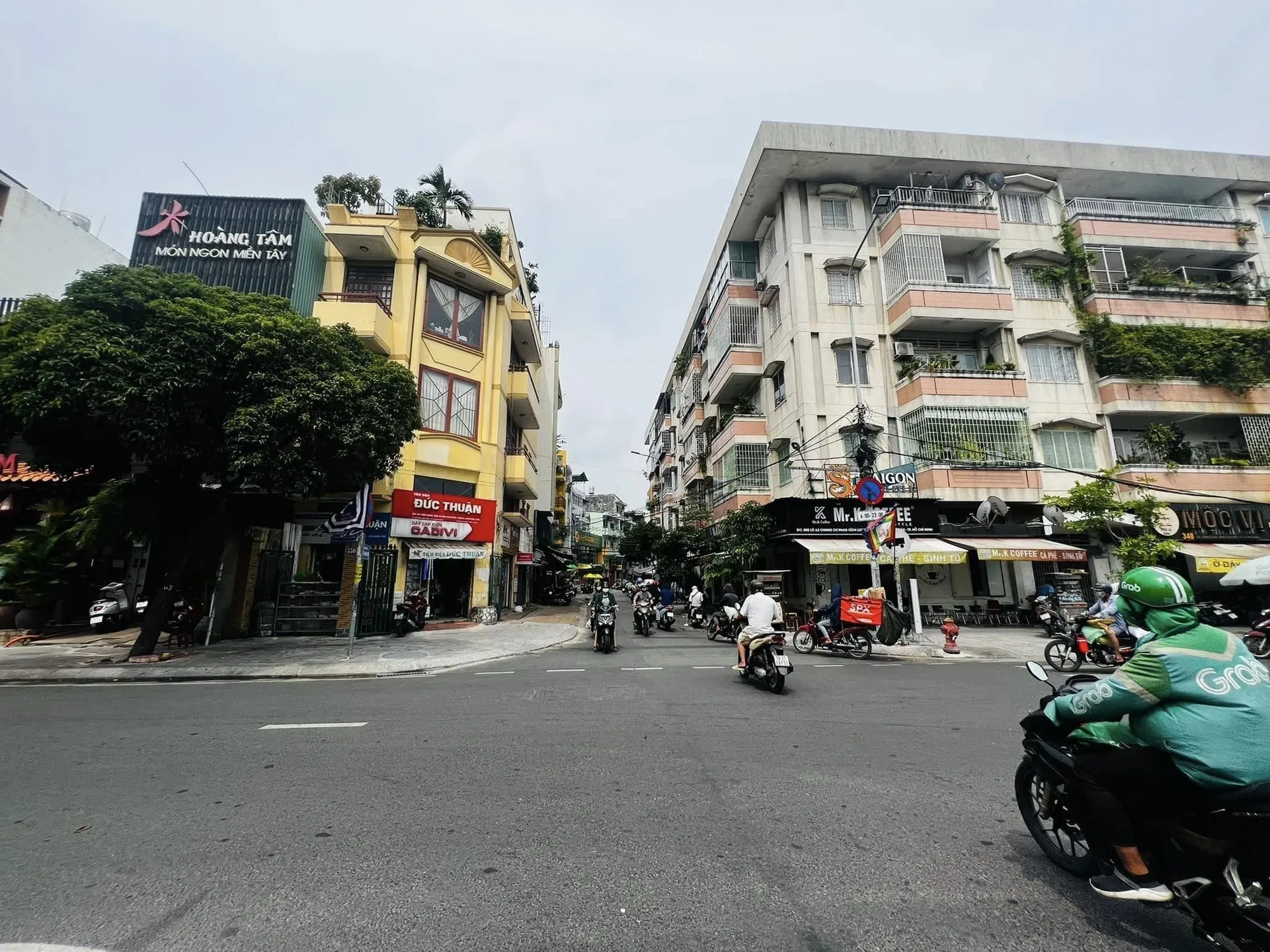 Giá bán nhà riêng, nguyên căn đường Phan Tây Hồ, Quận Phú Nhuận hiện tại là bao nhiêu?