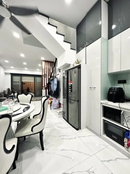 Giá bán nhà riêng, nguyên căn đường Quốc Lộ 13, Quận Bình Thạnh hiện tại là bao nhiêu?