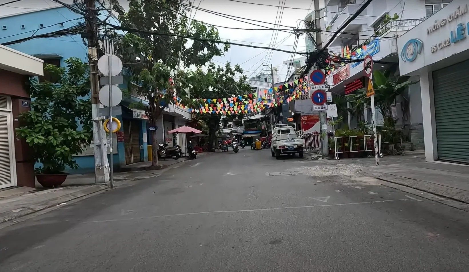 Giá bán nhà riêng, nguyên căn đường Đoàn Thị Điểm, quận Phú Nhuận hiện tại là bao nhiêu?