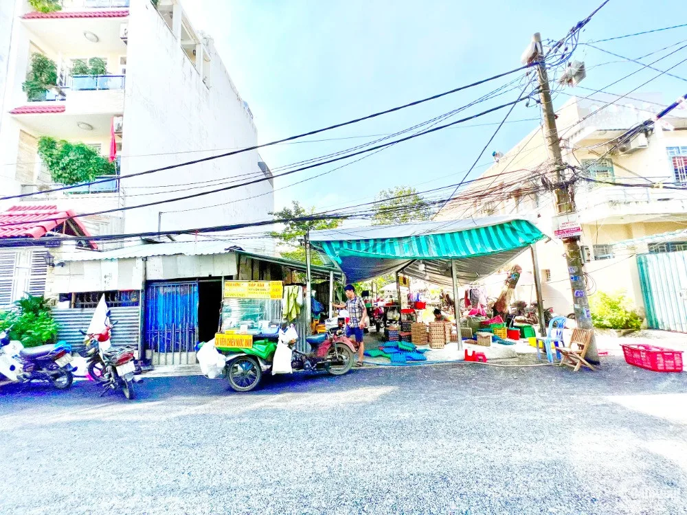 Nhà mặt phố đường Hoàng Trọng Mậu, Quận 7 hiện có giá bao nhiêu?