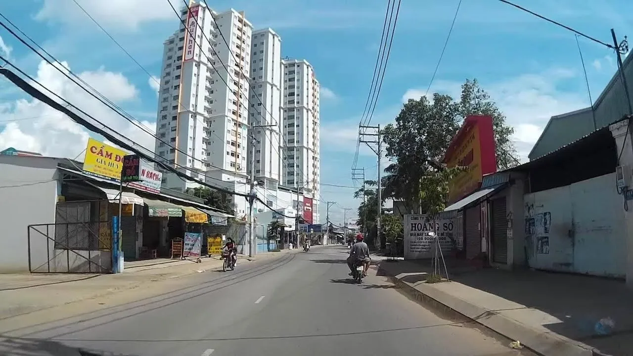 Nhà mặt phố tại đường Mã Lò, quận Bình Tân có giá bán bao nhiêu?