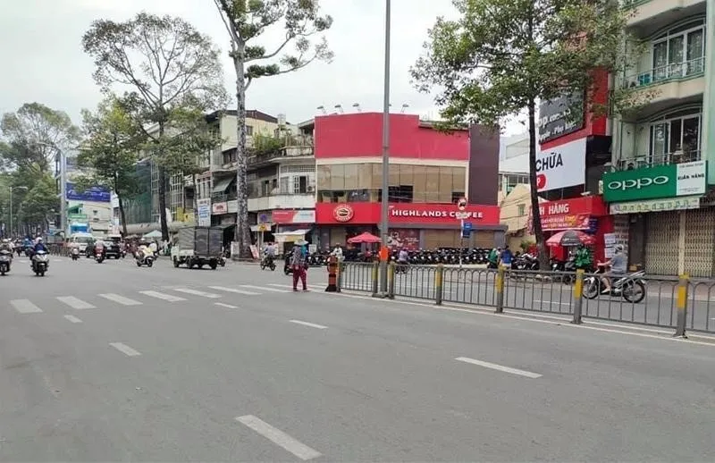 Giá bán nhà riêng, nguyên căn tại đường 3/2, quận 11 là bao nhiêu?