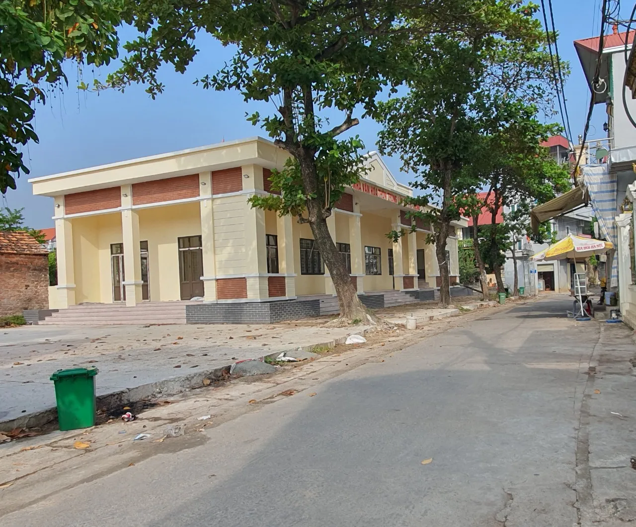Giá bán nhà đất tại xã Tri Trung, huyện Phú Xuyên hiện là bao nhiêu?