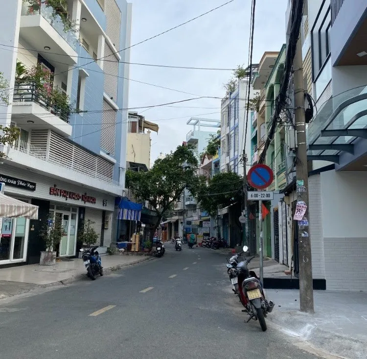 Giá bán nhà riêng, nguyên căn tại đường Công Chúa Ngọc Hân, quận 11 là bao nhiêu?