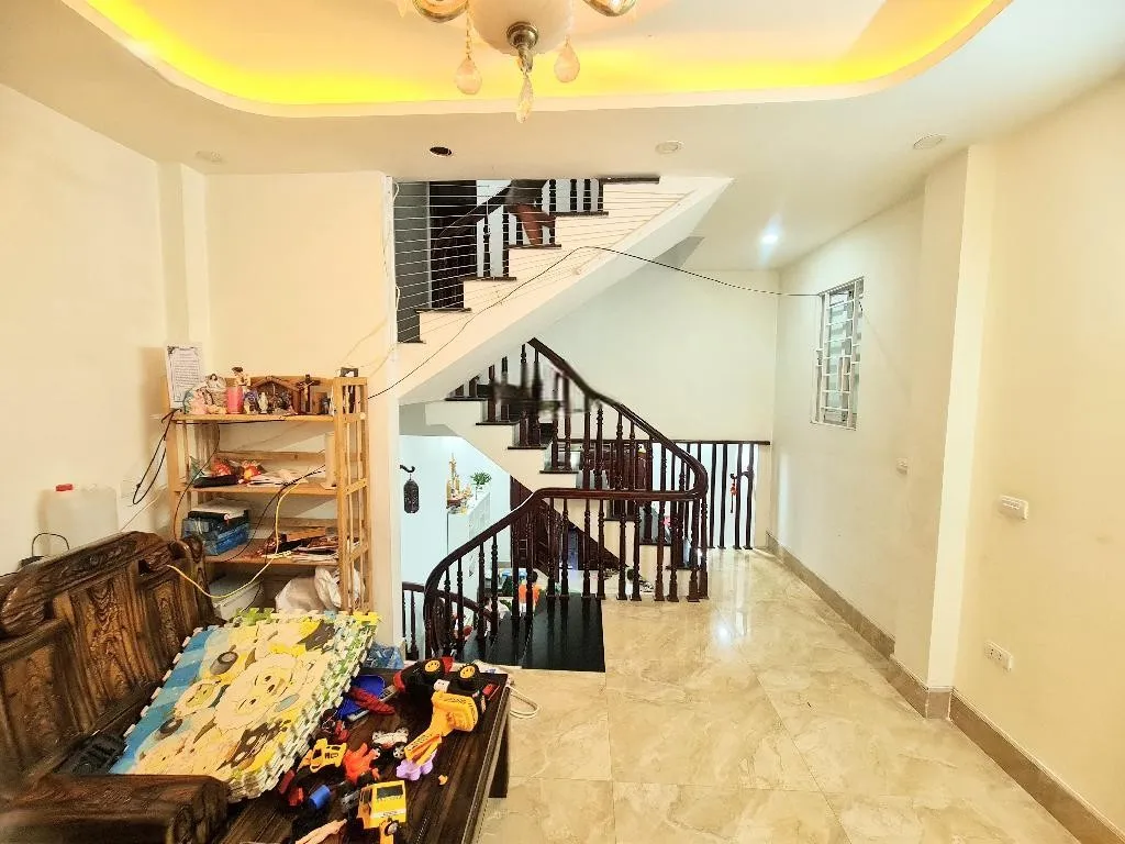 Giá bán nhà đất tại xã Ngũ Hiệp, huyện Thanh Trì hiện là bao nhiêu?