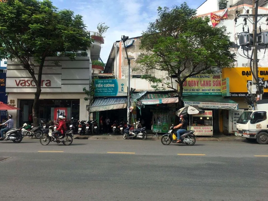 Giá bán nhà riêng, nguyên căn tại đường Hòa Bình, quận 11 là bao nhiêu?