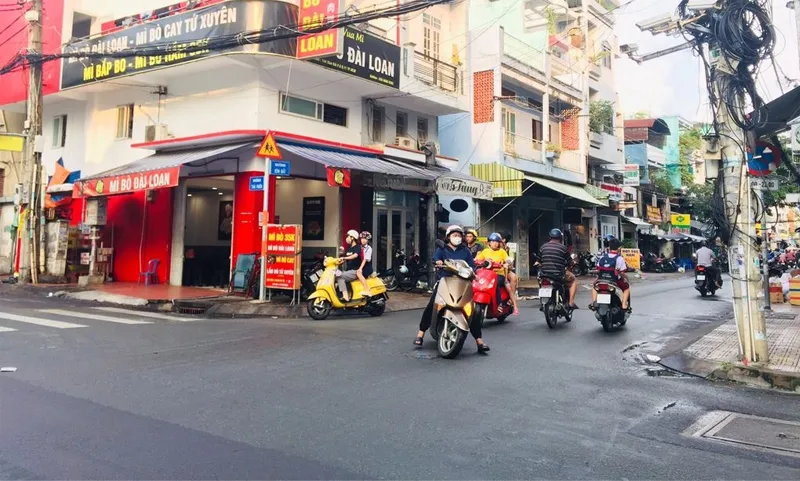 Đường Thái Phiên, quận 11 có giá bán nhà riêng là bao nhiêu?