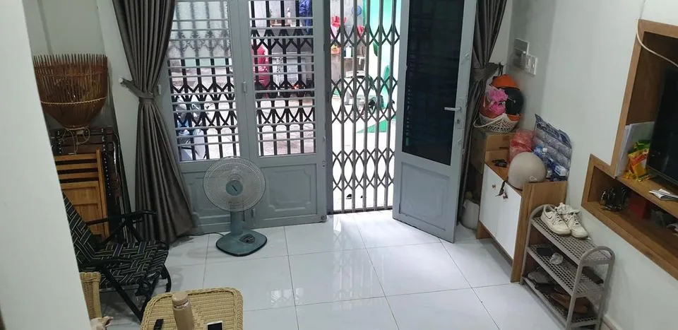 Giá bán nhà riêng, nguyên căn tại đường Lò Siêu, quận 11 là bao nhiêu?