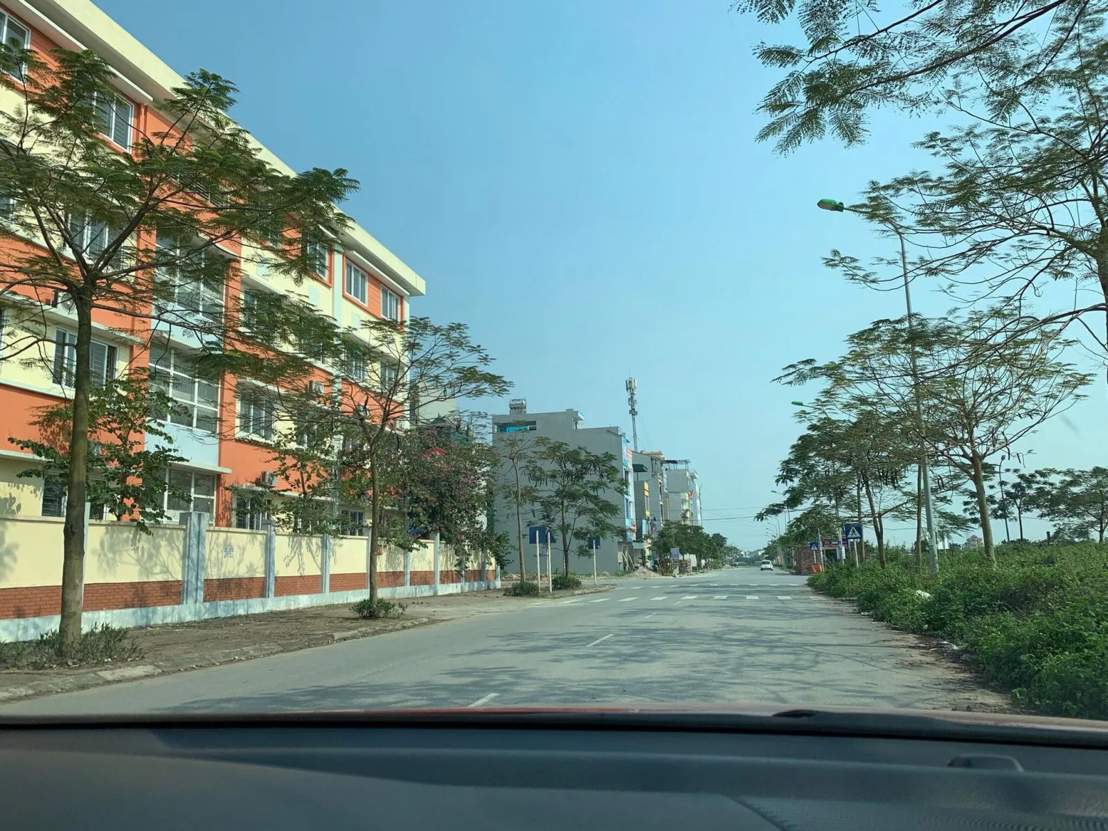 Giá bán nhà đất tại xã Tứ Hiệp, huyện Thanh Trì hiện là bao nhiêu?