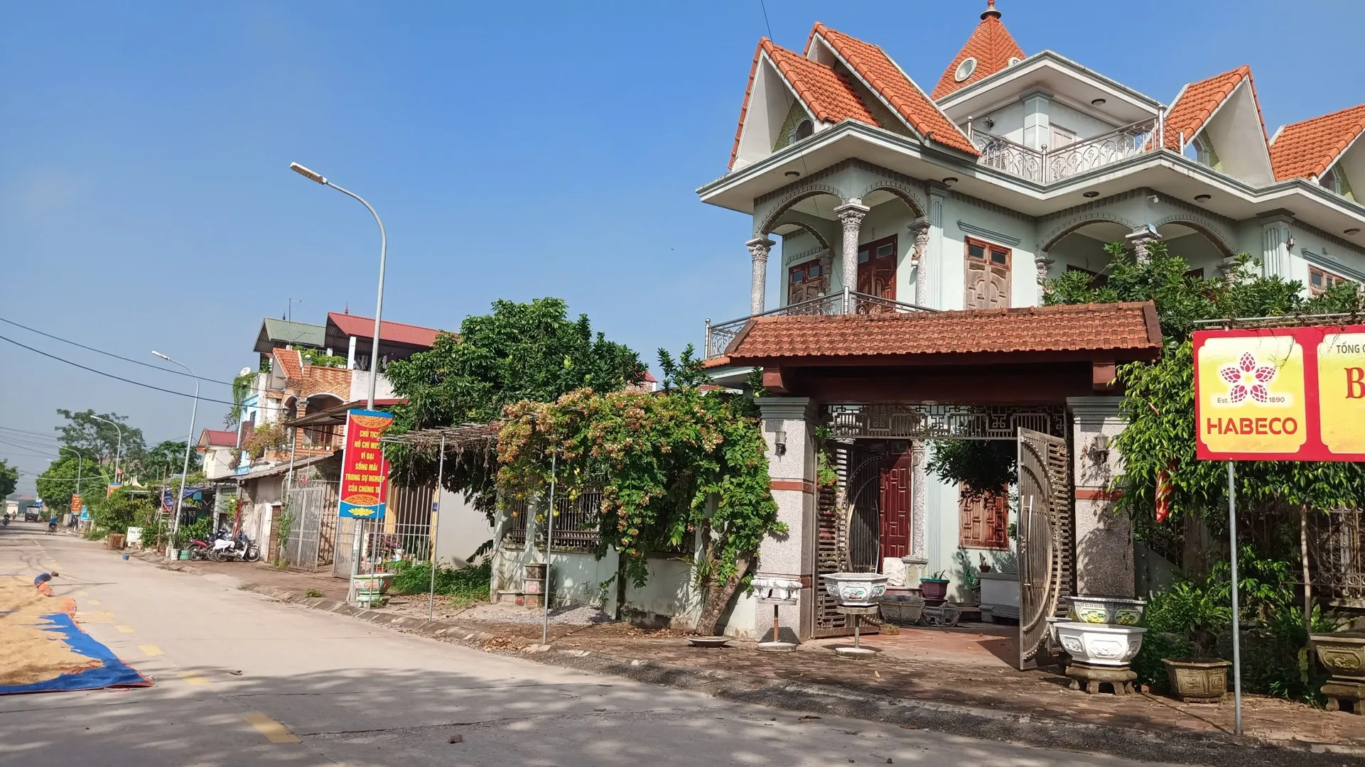 Nhà đất thổ cư tại xã Bột Xuyên, huyện Mỹ Đức có giá bán bao nhiêu?