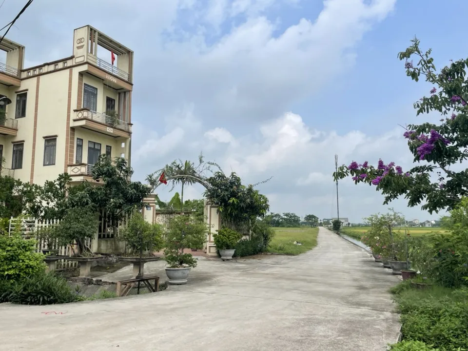 Giá bán nhà đất tại xã Phúc Tiến, huyện Phú Xuyên hiện là bao nhiêu?