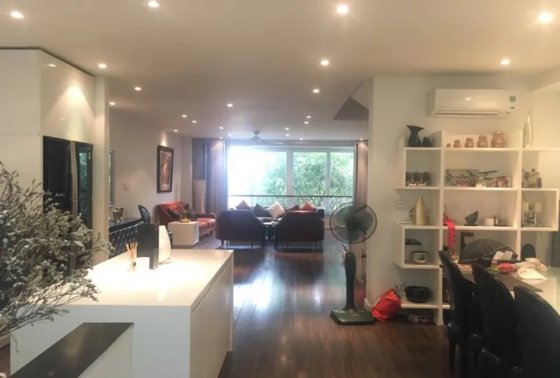 Giá bán nhà thổ cư quận Tân Bình và Gò Vấp bên nào đắt, bên nào rẻ hơn?