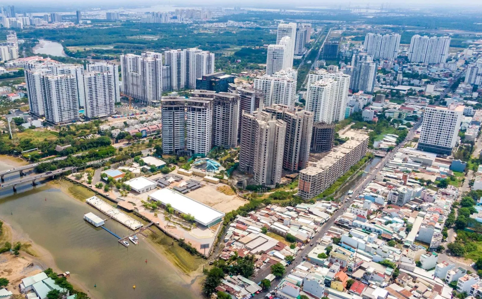 Năm Giáp Thìn 2024, đầu tư bất động sản nào ít rủi ro?