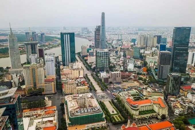 Tiết kiệm được 100 triệu, có mua được nhà tại TP HCM sau một năm?