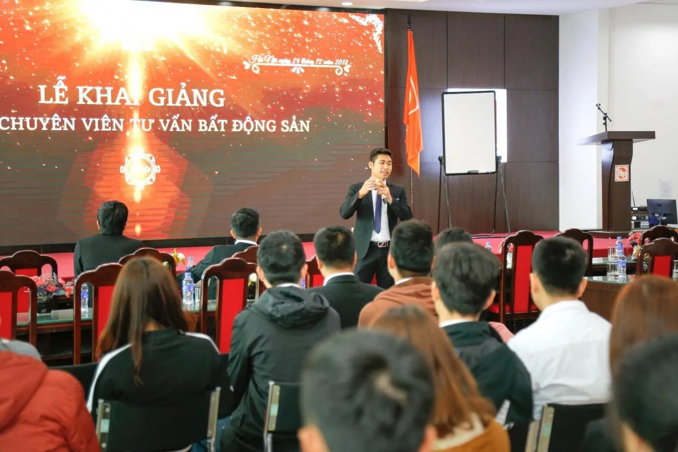 Bí quyết tìm kiếm khách hàng đơn giản dành cho môi giới bất động sản