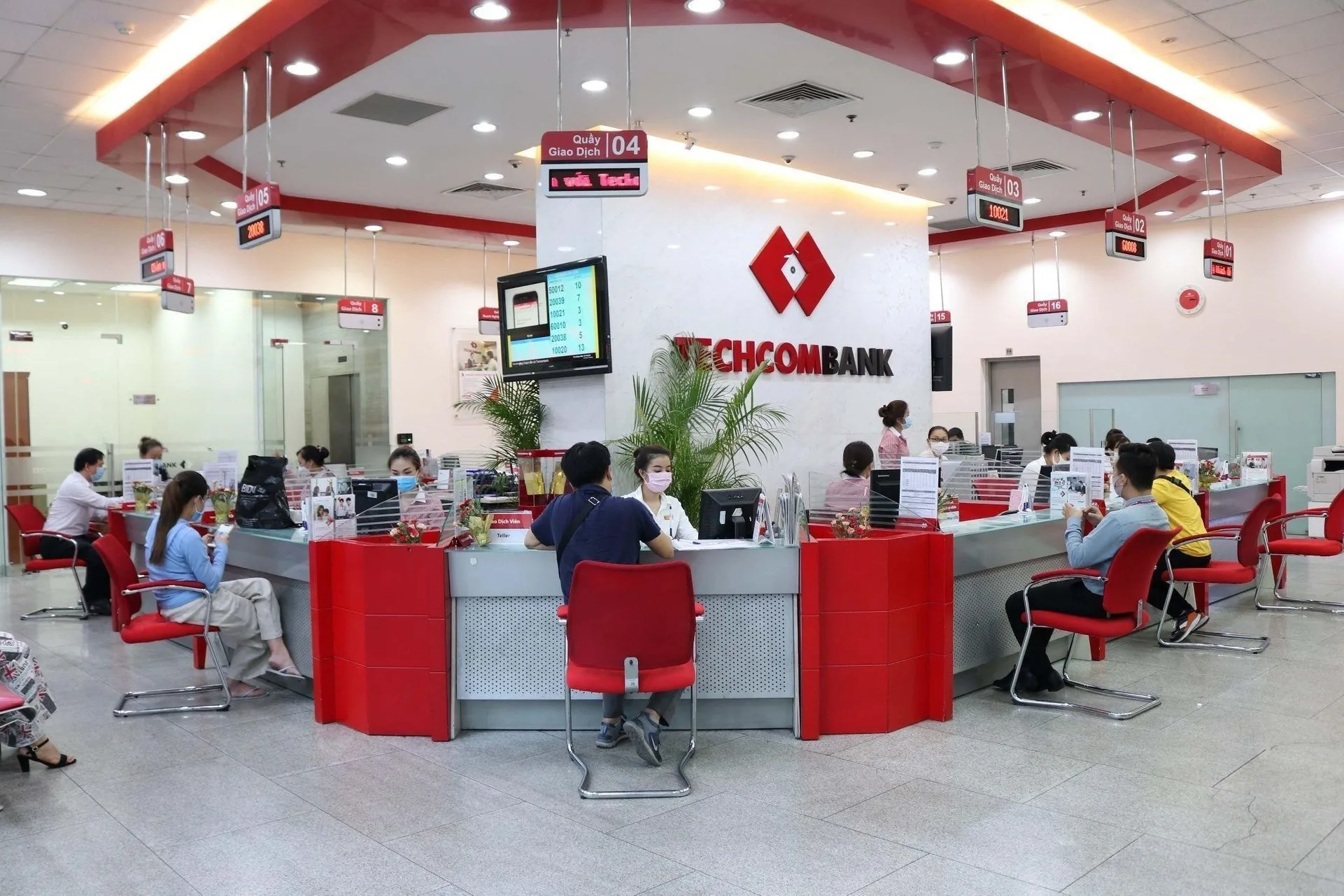 Techcombank cho vay mua nhà: Thu nhập hàng tháng bao nhiêu có thể vay vốn ngân hàng?
