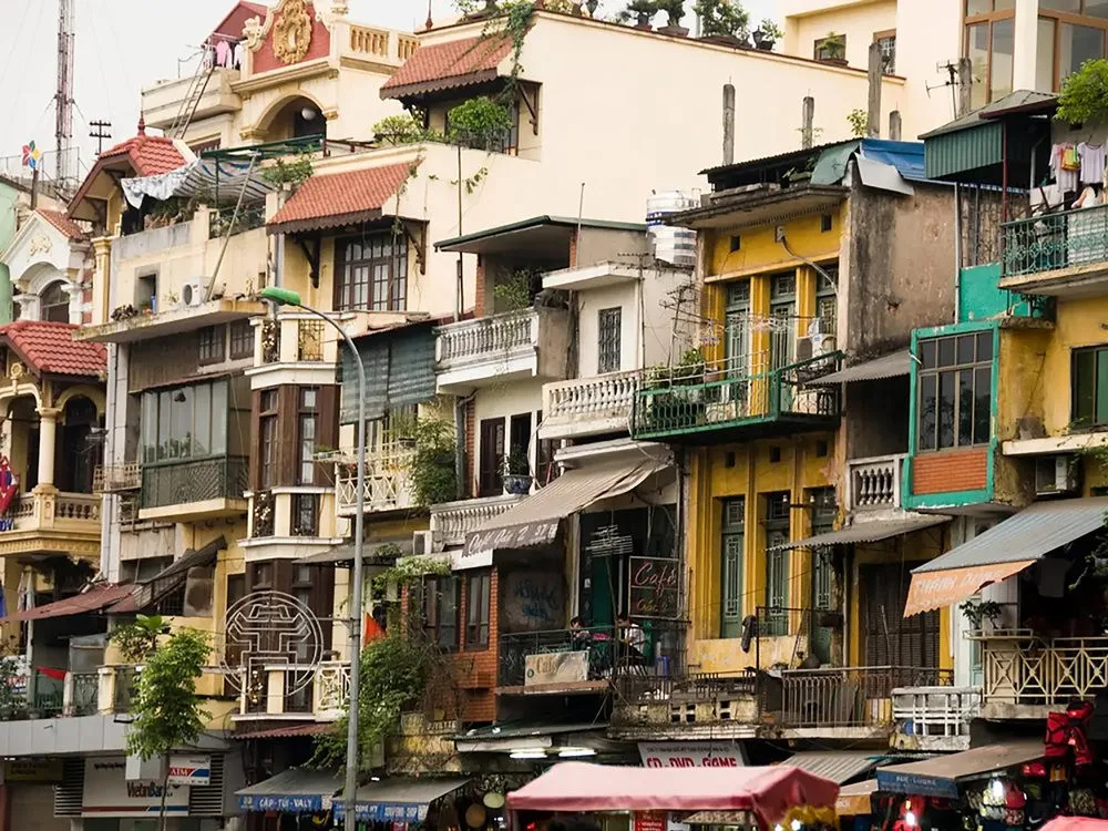 Tài chính 10 tỷ đồng mua căn nhà Hà Nội hay về tỉnh mua đất đầu tư?