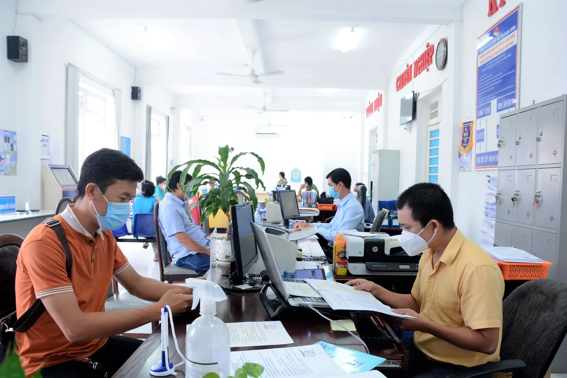 Chuyển nơi đăng ký thường trú sang nhà mới cần làm những thủ tục gì?
