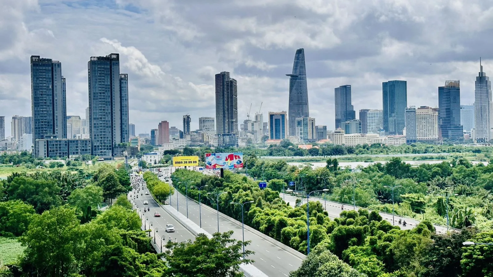 Việt kiều có thể an tâm sở hữu nhà nhờ Luật sửa đổi