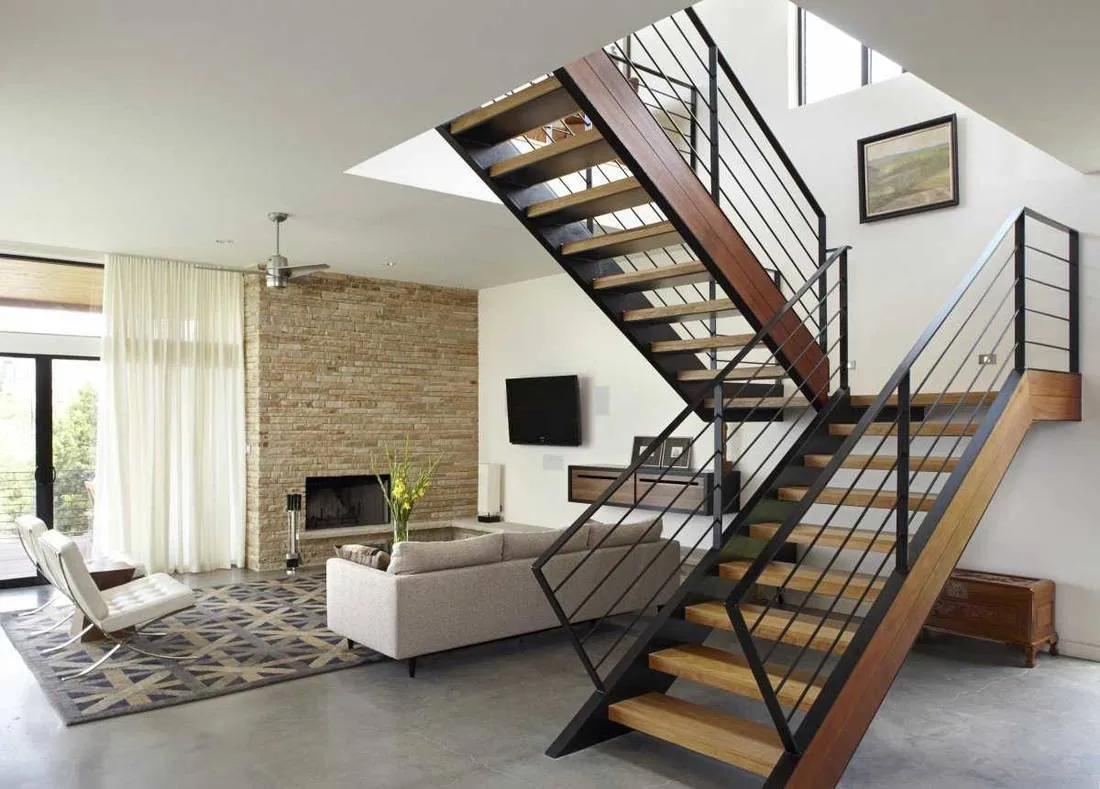 Cải tạo cầu thang căn duplex để tăng thẩm mỹ và tăng giá trị khi bán