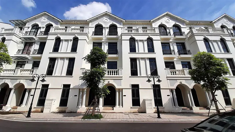 Bán shophouse hướng Tây Bắc phân khu San Hô Vinhomes Ocean Park ở đâu giá hợp lý?