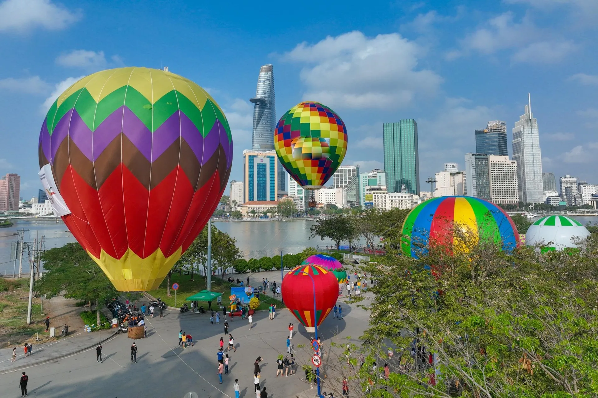 Cuối tuần cư dân Masteri Thảo Điền nên "tụ tập" với bạn bè ở đâu?