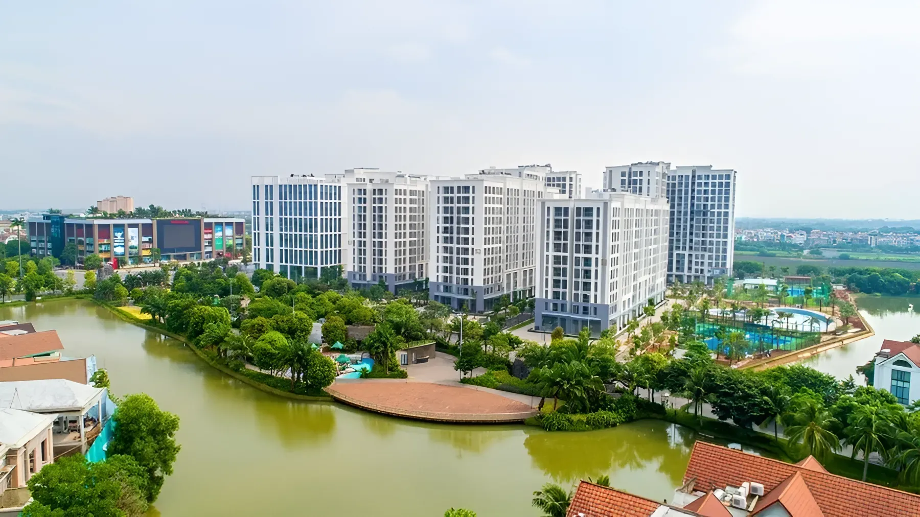 Những quán ăn đường phố gần Vinhomes Riverside thích hợp để tụ tập bạn bè lai rai trò chuyện