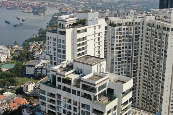 Câu chuyện mua nhà của 2 cặp vợ chồng: người vay nợ, người trả đứt và nói không với nhà thuê