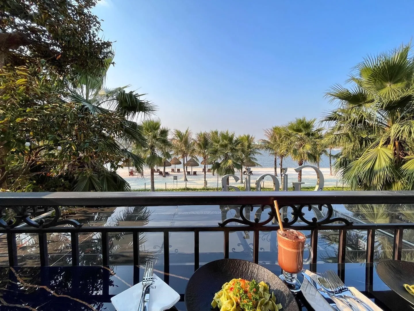 Điểm danh các nhà hàng view biển ngay tại Ocean Park Gia Lâm