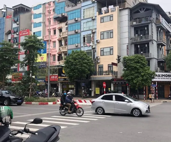 Nhà mặt ngõ 4 tầng đường Giảng Võ quận Đống Đa giá bao nhiêu?