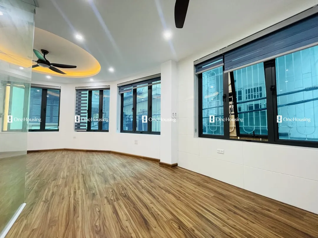 Nhà mặt ngõ 6 tầng đường Pháo Đài Láng quận Đống Đa giá bao nhiêu?