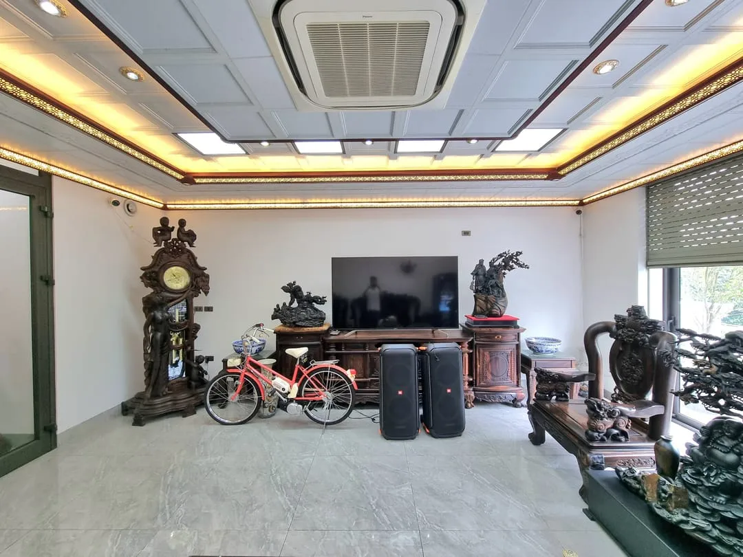 Nhà mặt ngõ diện tích 80m2 - 100m2 cách đường Thượng Thanh quận Long Biên giá bao nhiêu?