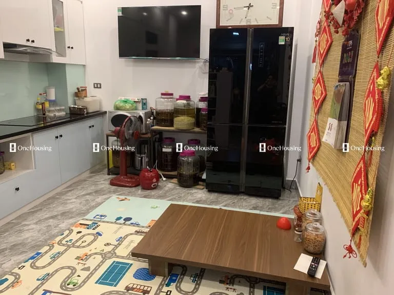 Nhà mặt ngõ 4 tầng cách đường Bát Khối quận Long Biên giá bao nhiêu?